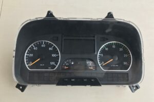 Mercedes-Benz prietaisų skydelis (spidometras)