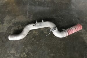 MAN aušinimo (interkūlerio) vamzdis