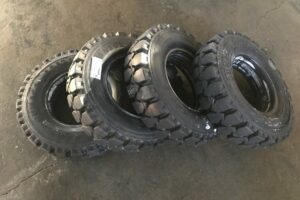 Industrinė padanga Gumasol Softy 4.00-8/3.0