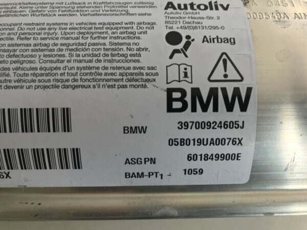 BMW passenger airbag - Image 3