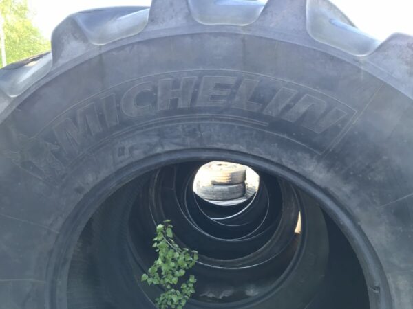 Tire Michelin 800/70R38 - Image 3