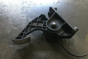 Mercedes-Benz accelerator pedal