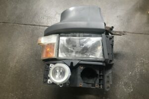 Scania headlight set (right)