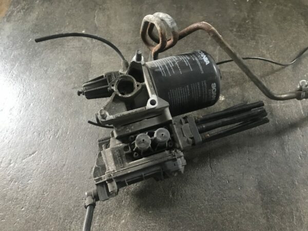 Scania air dryer