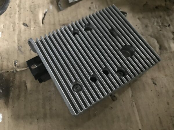 Mercedes-Benz voltage converter