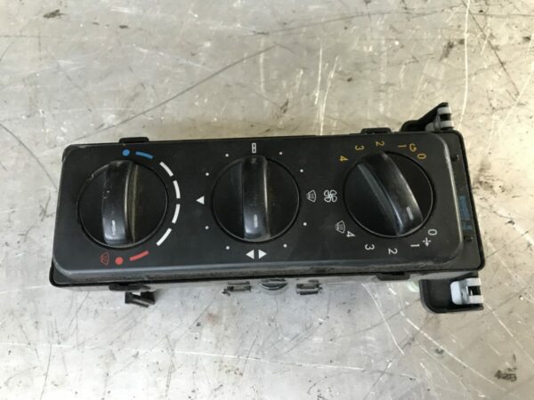 Mercedes-Benz heating control unit