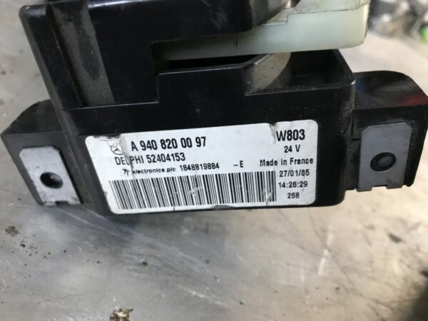 Mercedes-Benz heating control unit - Image 2