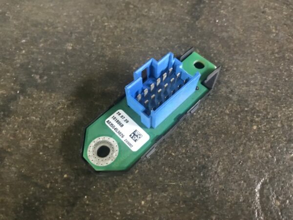 Mercedes-Benz connector