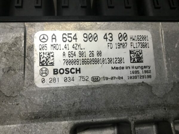 Mercedes-Benz engine control unit - Image 2
