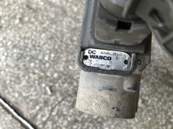 Mercedes-Benz ABS modulator - Image 2