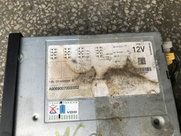 Mercedes-Benz tachograph 1381 12V - Image 2