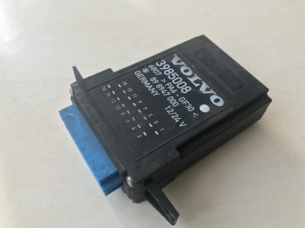 Volvo flasher relay