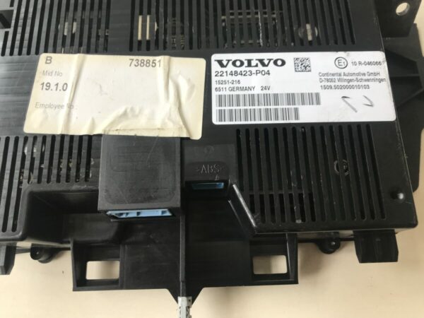Volvo multifunction screen - Image 2