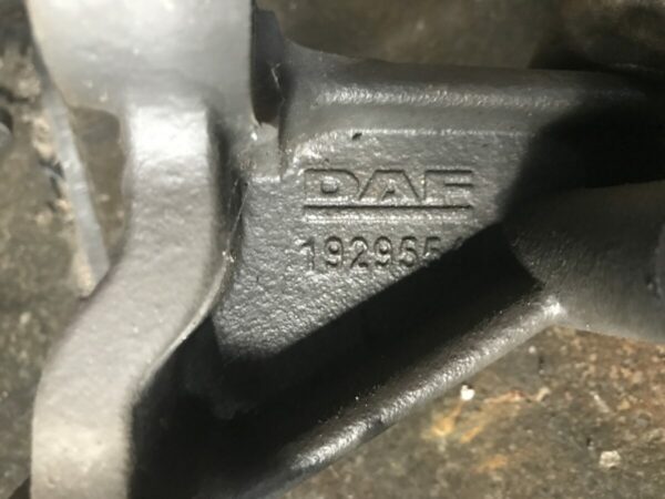DAF engine mount bracket - Image 2