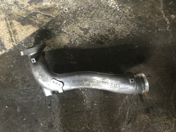 DAF oil filler pipe