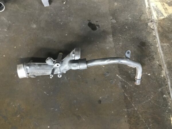 DAF coolant pipe