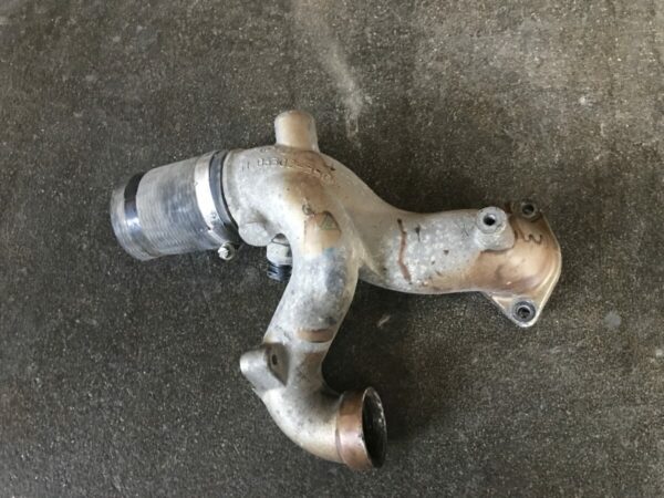 MAN coolant pipe