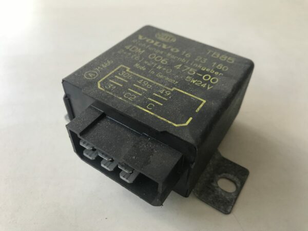 Volvo relay