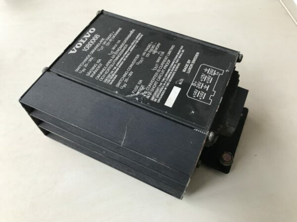 Volvo voltage converter 24>12V 11A