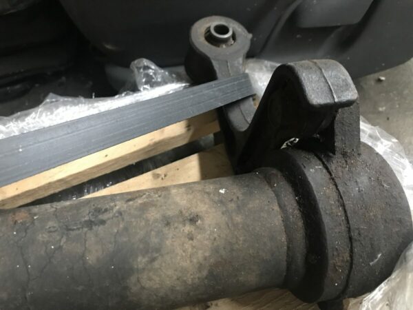 Toyota Land Cruiser front differential - Image 3