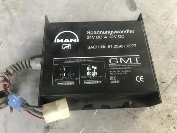 MAN voltage converter 24>12V