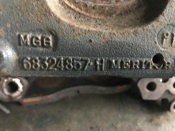 Renault brake caliper - Image 3