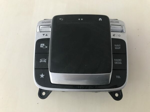 Mercedes-Benz multimedia controller