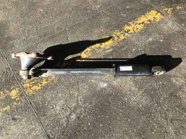 Mercedes-Benz cabin tilt cylinder