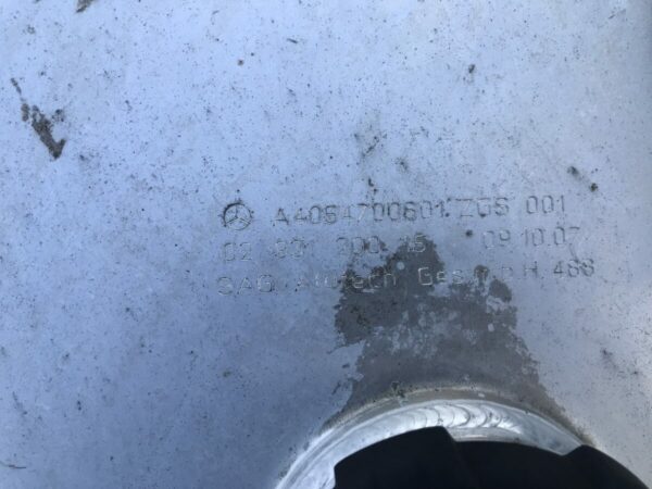 Mercedes-Benz fuel tank 200L - Image 2