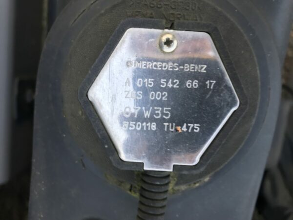 Mercedes-Benz AdBlue tank - Image 2
