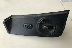 Mercedes-Benz headlight control switch