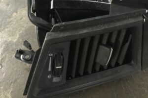 Mercedes-Benz air duct