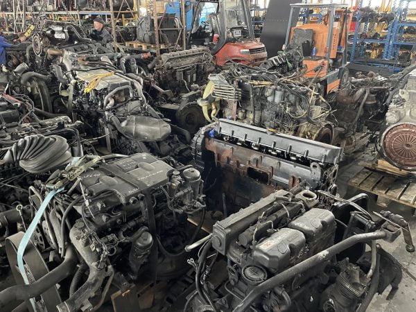 MAN engine D0836 LF04