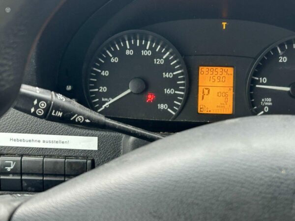 Mercedes-Benz Sprinter - Image 7
