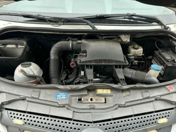 Mercedes-Benz Sprinter - Image 9