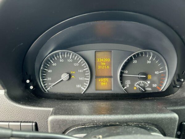 Mercedes-Benz Sprinter Euro-6 - Image 16