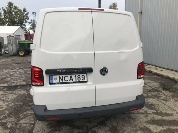 Volkswagen Transporter - Image 4
